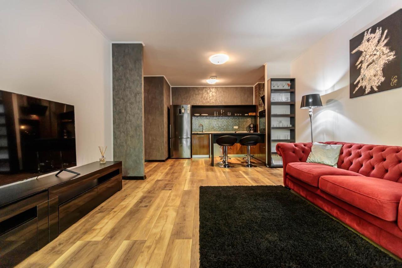 Tampa Gardens - Adults Only Apartment Brașov