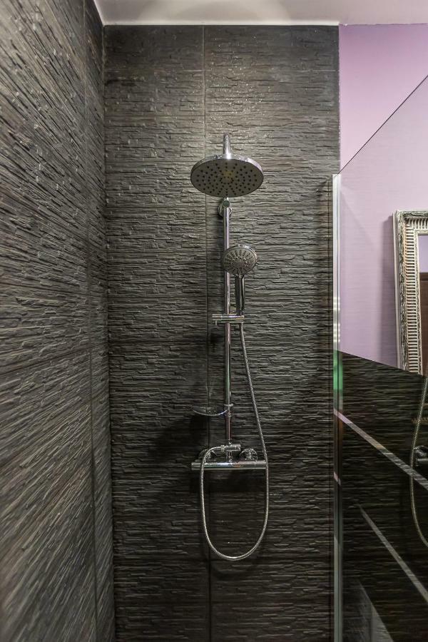 Tampa Gardens - Adults Only Apartament Brașov